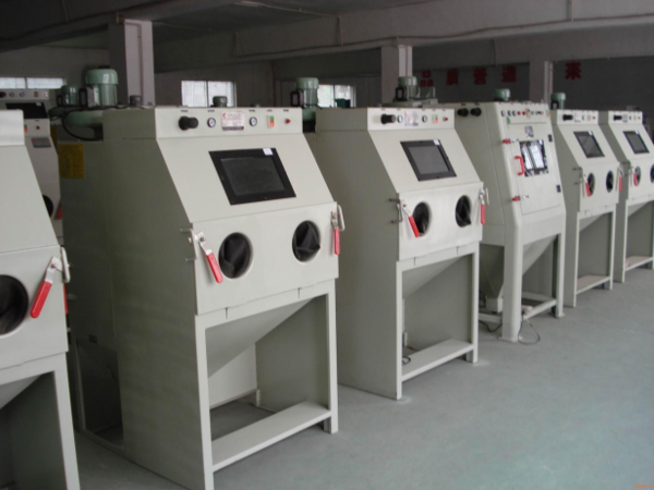 GT-9060环保型喷砂机