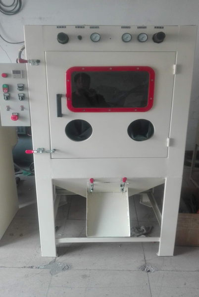 双枪滚筒式自动喷砂机